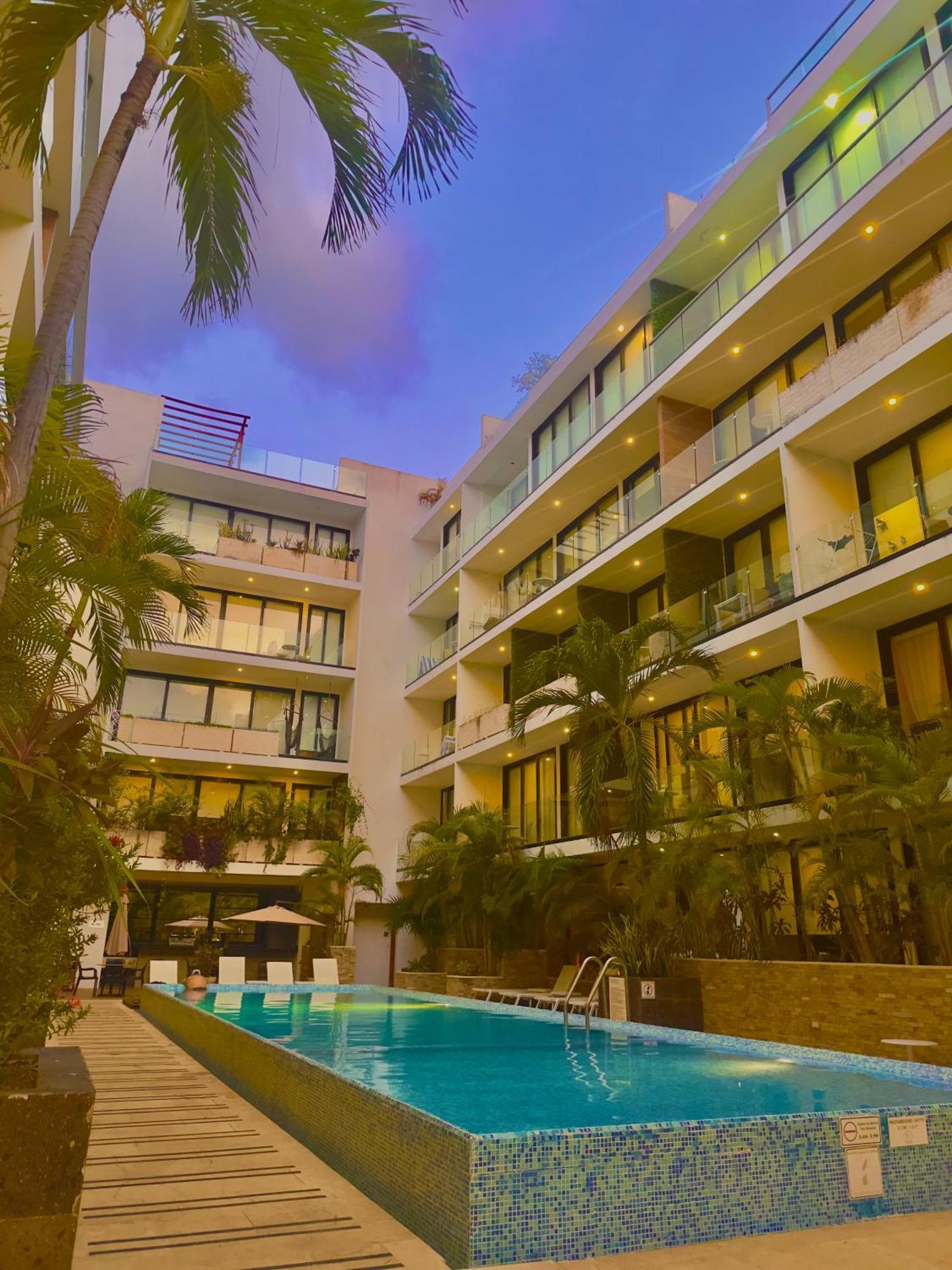 The City Condos By Menesse Playa del Carmen Eksteriør billede